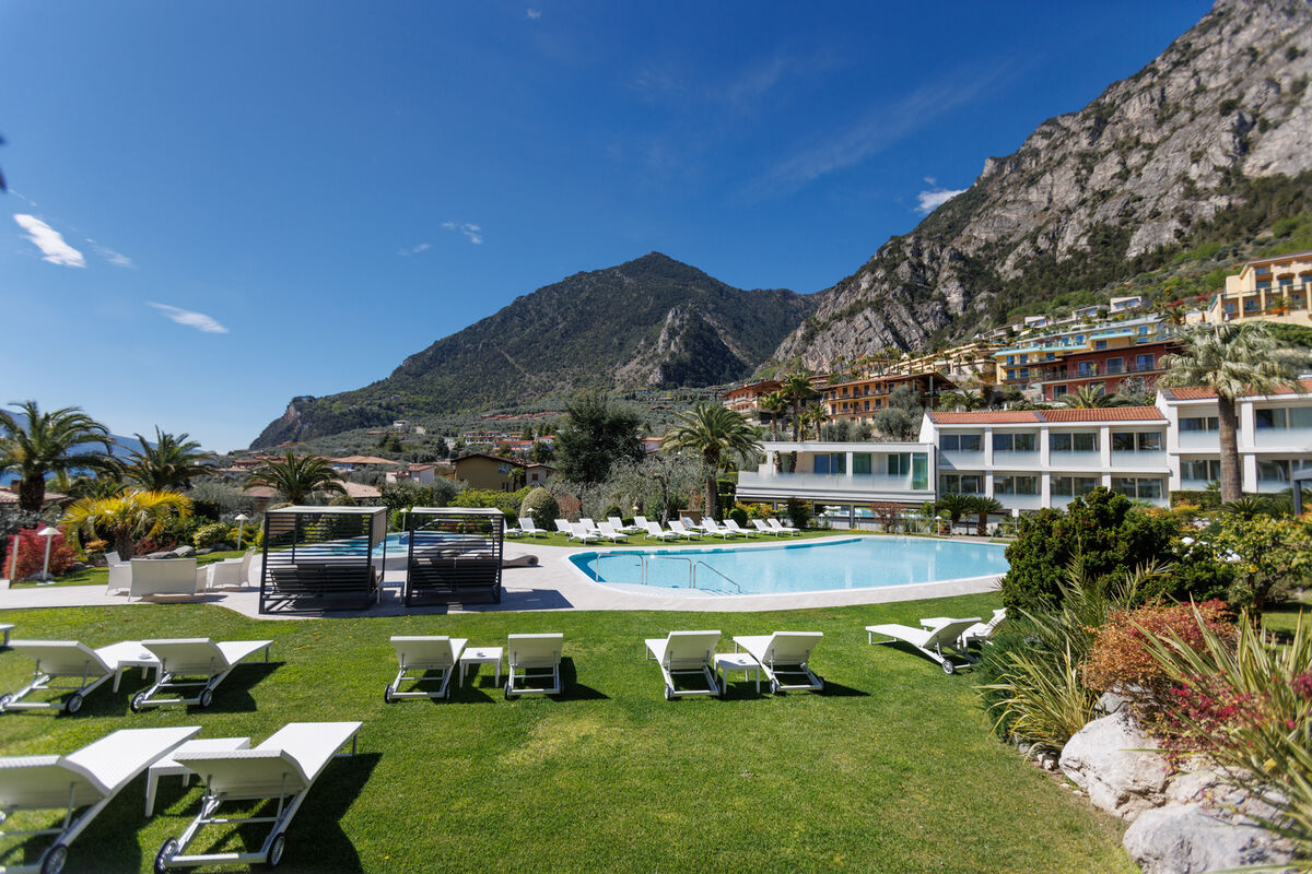 Camera Matrimoniale Prestige con Vista Giardino - Tra ricercatezza e comodità